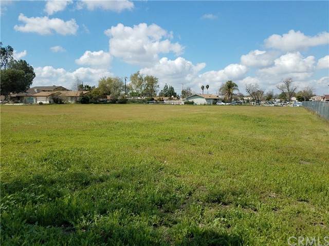 575 S. San Jacinto - Photo 1