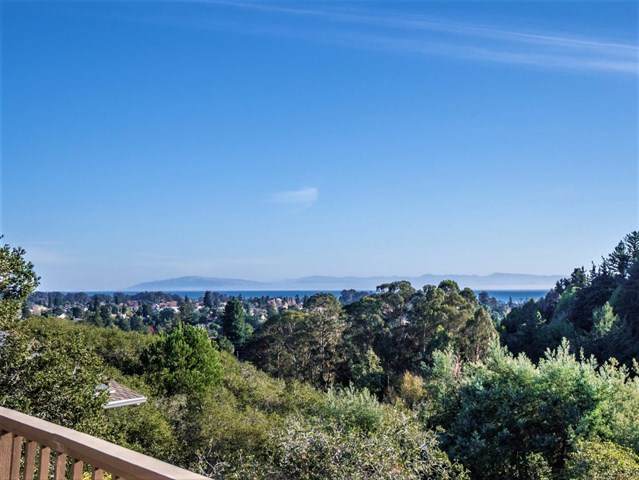 35 Hollins Drive - Photo 1