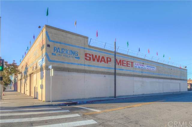 8701 Broadway - Photo 1