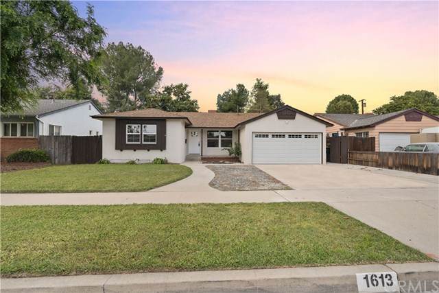 1613 Walnut - Photo 1