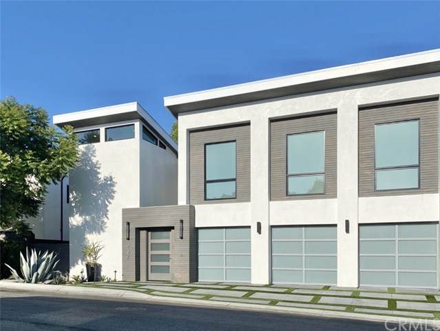 552 Seaward Road - Photo 1