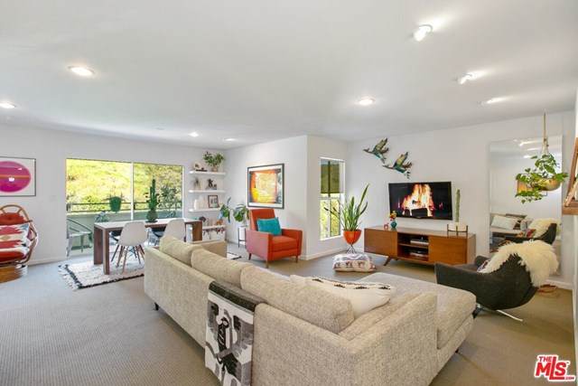 6736 Hillpark Drive - Photo 1