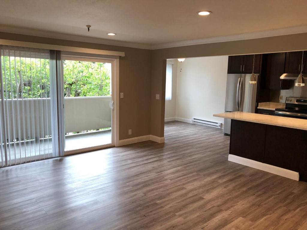 1477 Grove Avenue - Photo 1