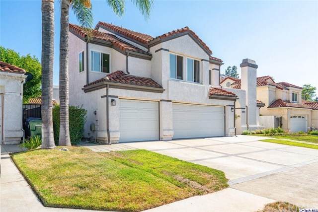 16854 Kinzie Street - Photo 1