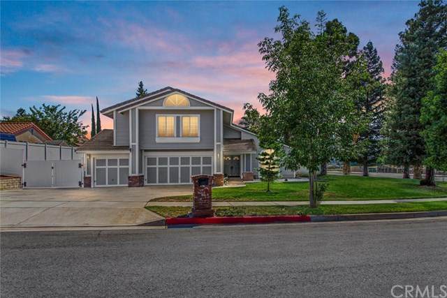 214 Silvertree Lane - Photo 1