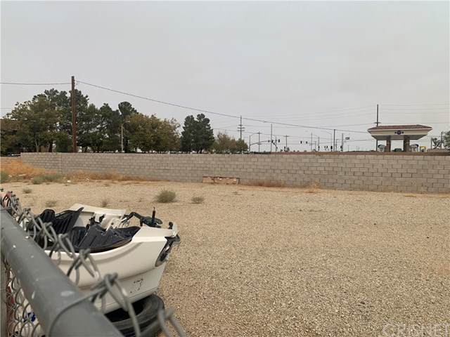 1056 Avenue - Photo 1