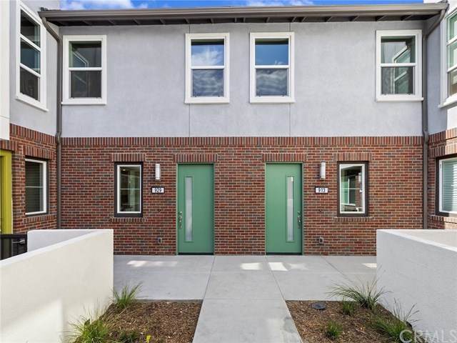 929 Hudson Lane - Photo 1