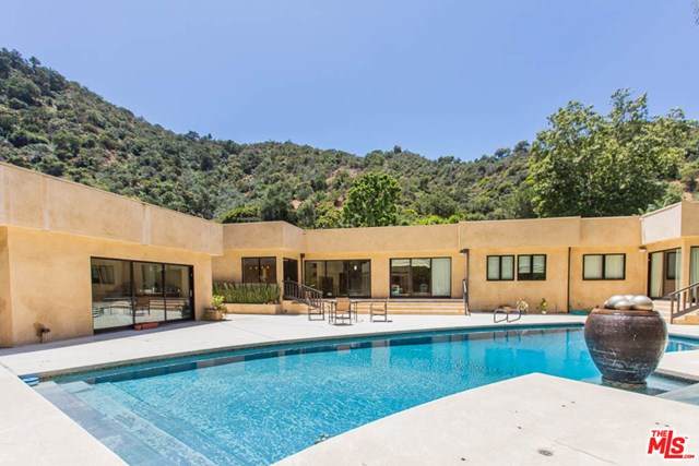 1634 Benedict Canyon Drive - Photo 1