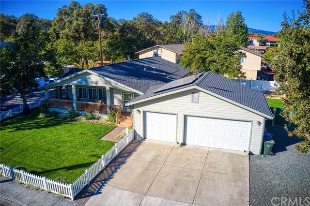624 10th Street - Photo 1