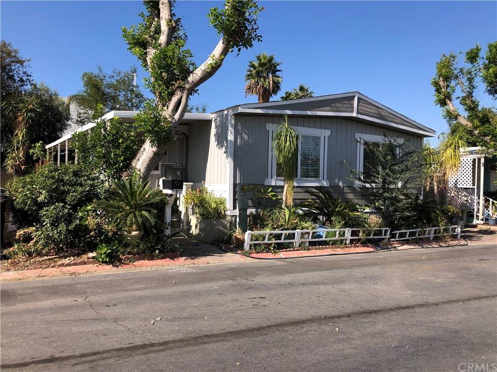 995 Pomona Rd - Photo 1