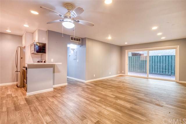 576 Bellflower Boulevard - Photo 1