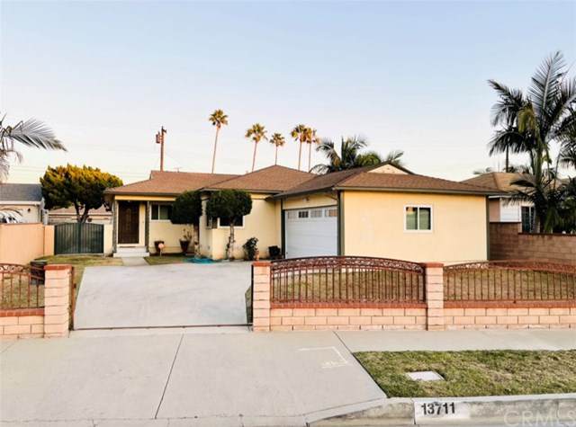 13711 Calusa Avenue - Photo 1