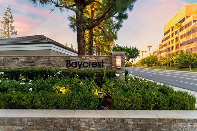 8 Baycrest Court - Photo 1