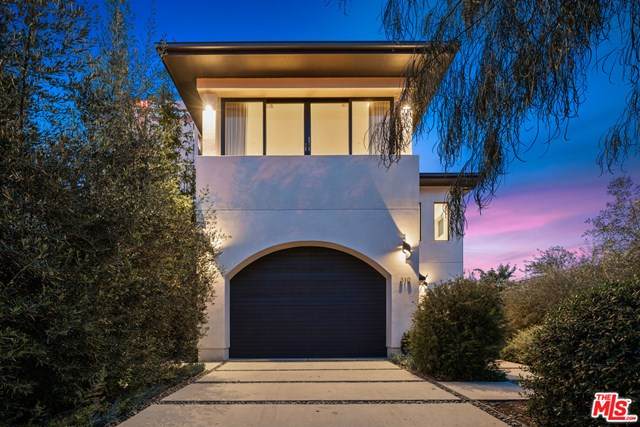 310 Lucerne Boulevard - Photo 1