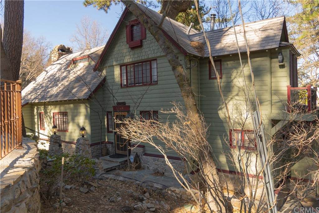 949 Playground Drive - Photo 1