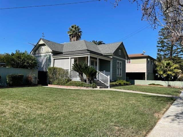 659 Gordon Street - Photo 1