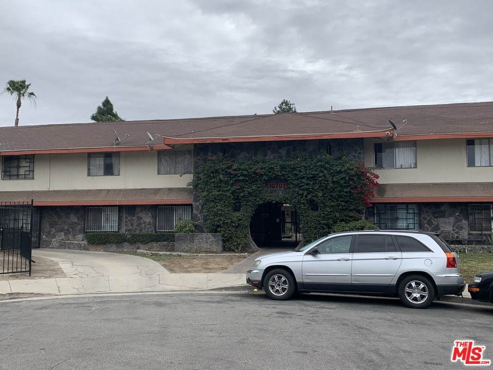 10707 New Haven Street - Photo 1
