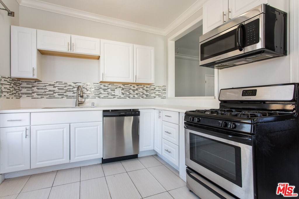 238 Mariposa Avenue - Photo 1