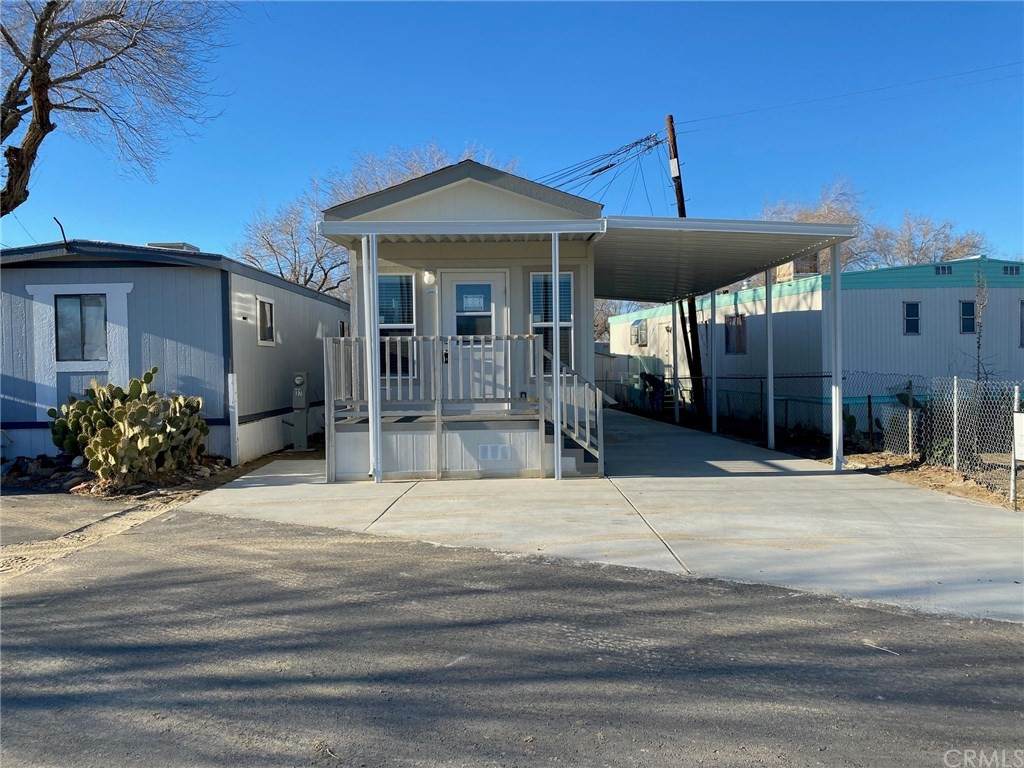 45044 28th Street East - Photo 1