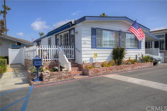 238 Plymouth Avenue - Photo 1