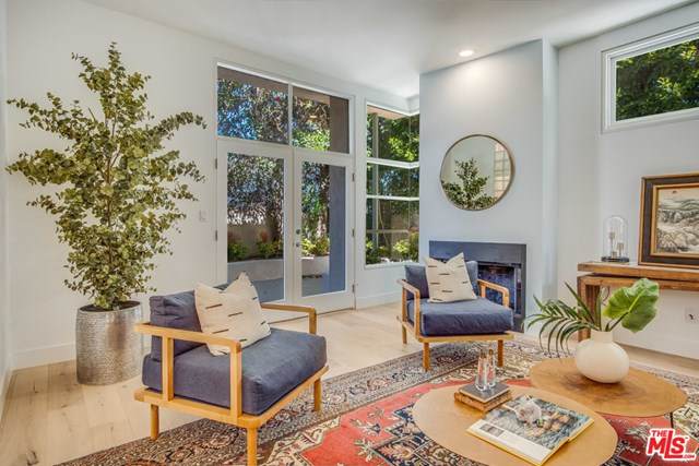 231 Bay Street - Photo 1