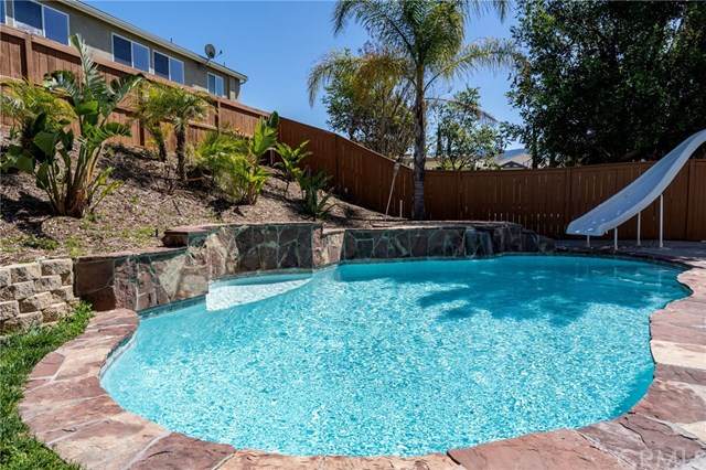 45112 Vine Cliff Street - Photo 1