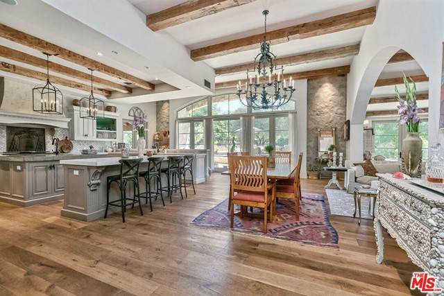 704 Palomar Road - Photo 1