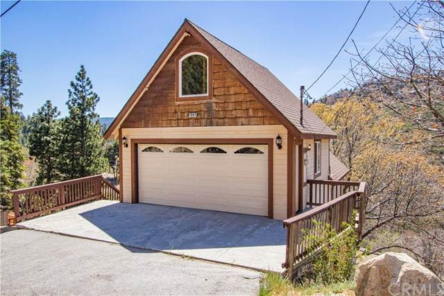 1084 Brentwood Drive - Photo 1