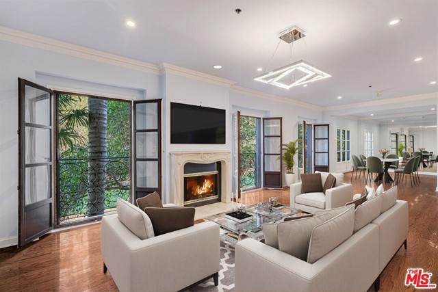 425 Maple Drive - Photo 1