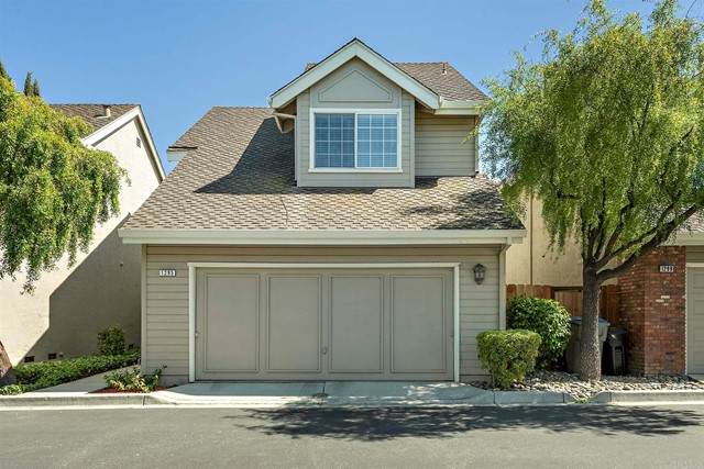 1295 Foxwood Drive - Photo 1