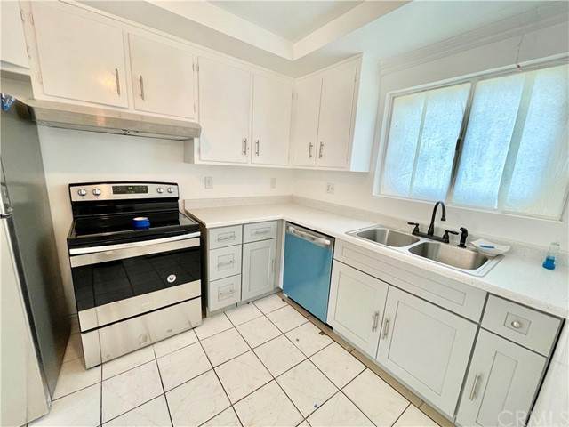 624 Sullivan Street - Photo 1