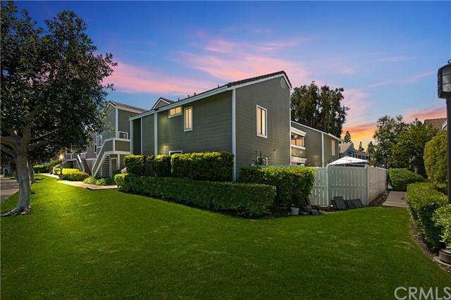 34 Laurel Lane - Photo 1
