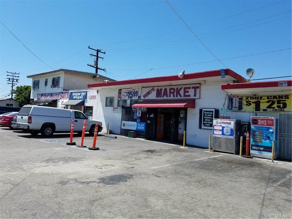 3181 Imperial Hwy - Photo 1