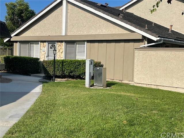 5062 Hampton Court - Photo 1
