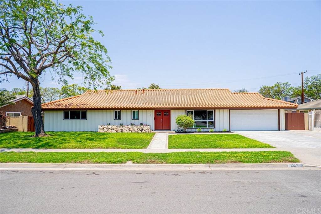 1237 Eisner Place - Photo 1