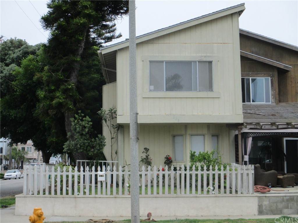 228 20th Street - Photo 1