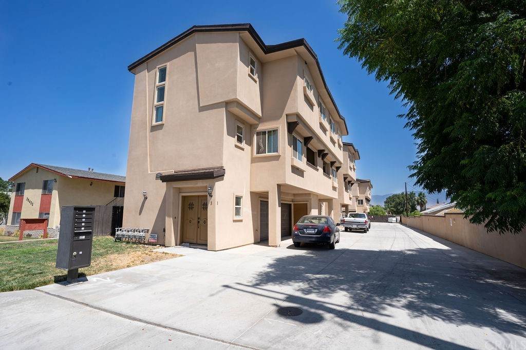 25432 Cole Street - Photo 1