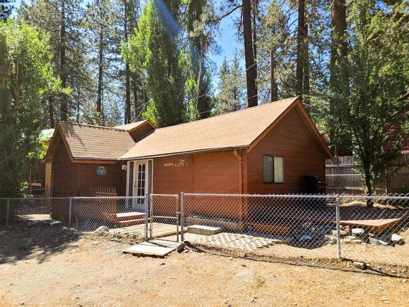 1537 Ross Street - Photo 1