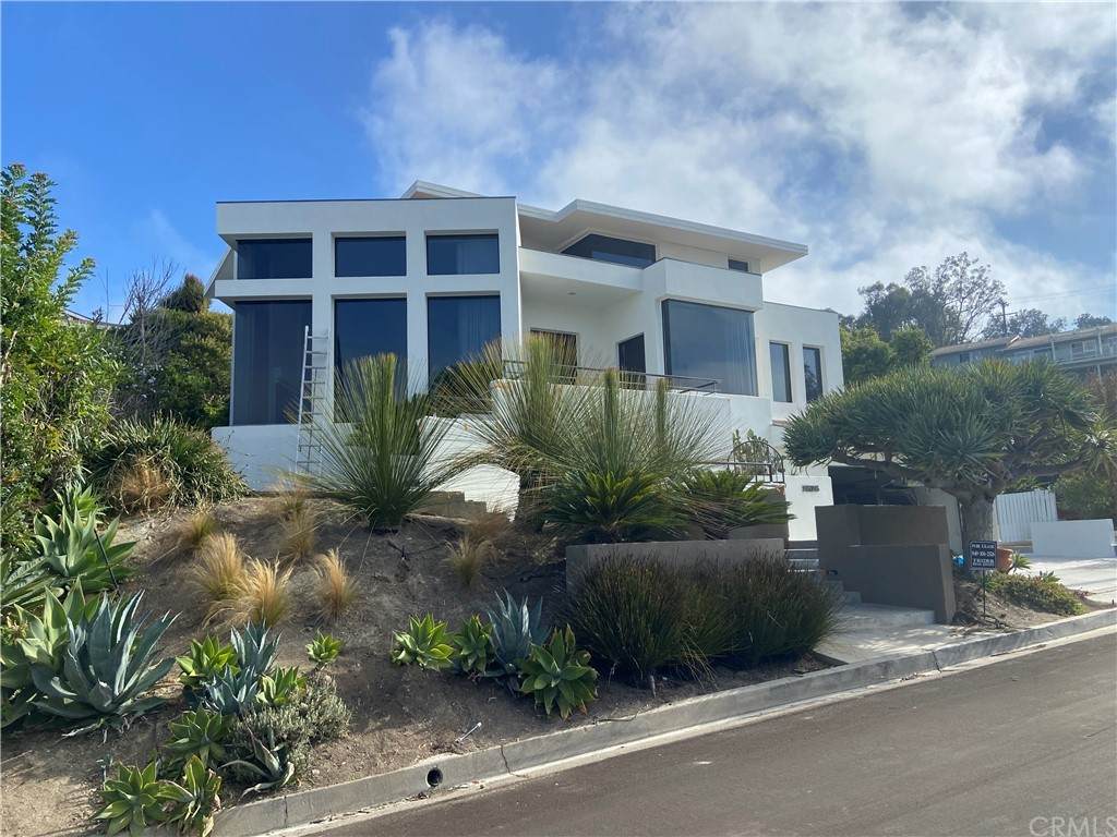 2828 Bernard Court - Photo 1