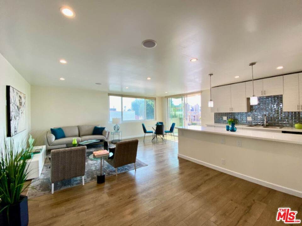 6824 Esplanade St - Photo 1