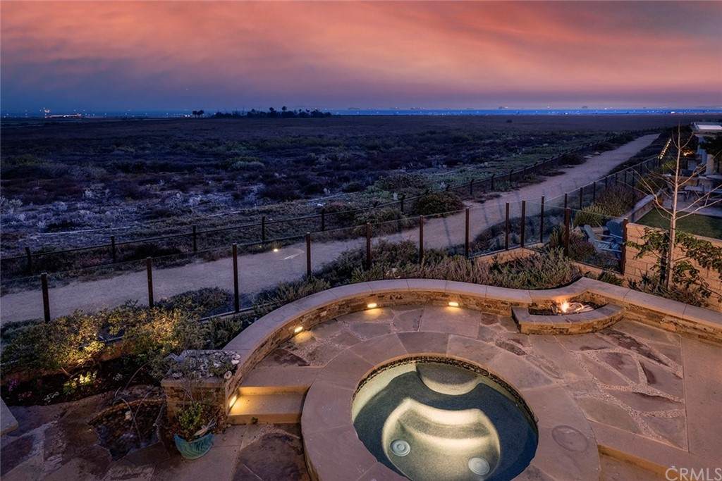 4602 Oceanridge Drive - Photo 1