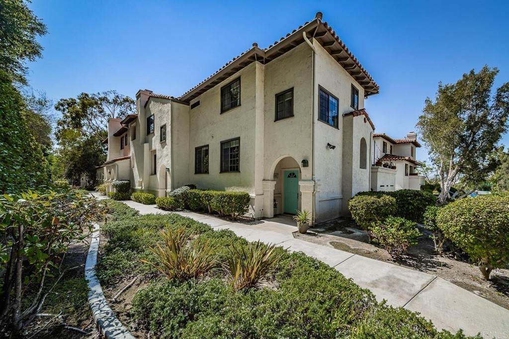 190 Bautista Court - Photo 1