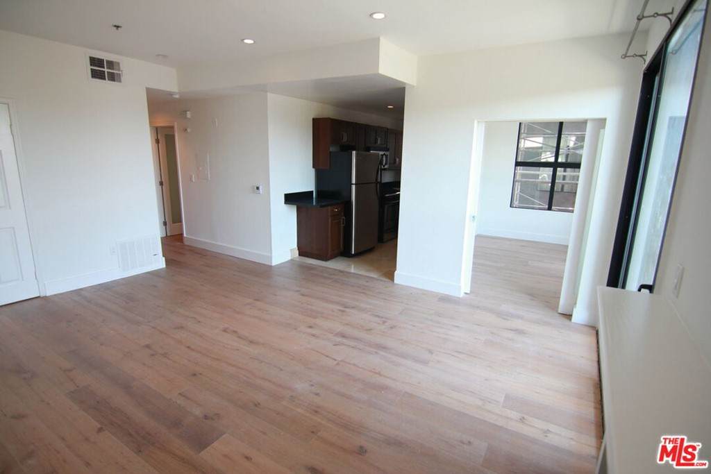 8811 Burton Way - Photo 1