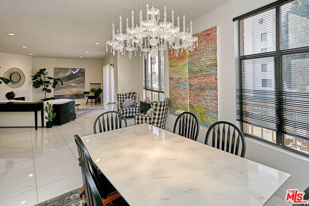 4444 Wilshire Boulevard - Photo 1