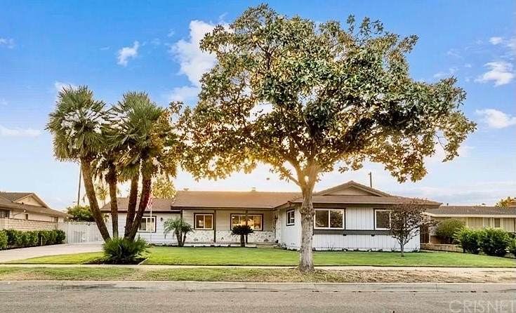 237 Ashton Drive - Photo 1