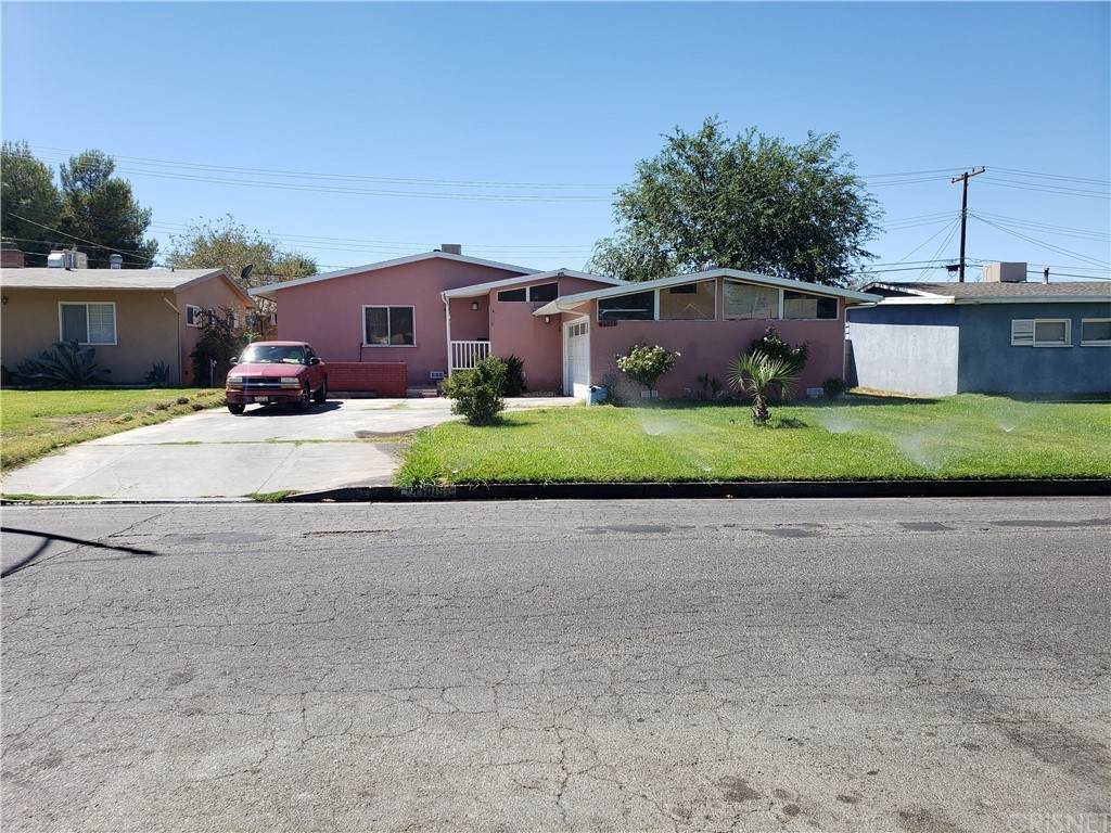 44015 Heaton Avenue - Photo 1