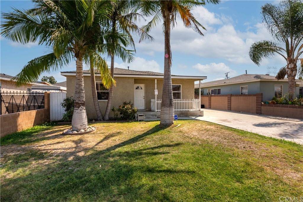 8742 Belmont Street - Photo 1
