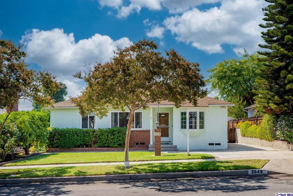 3049 Frederic Street - Photo 1