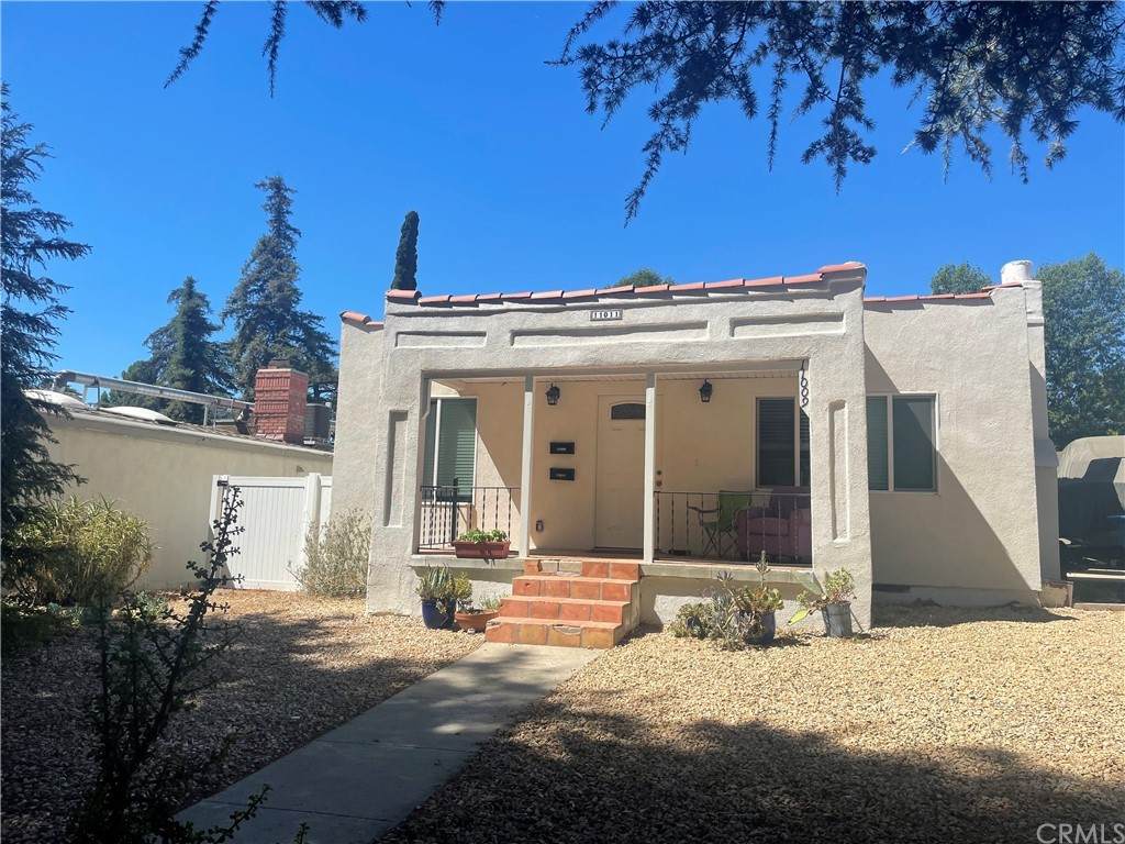 11011 White Oak Avenue - Photo 1