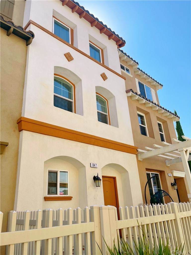 847 Hollyvale Street - Photo 1
